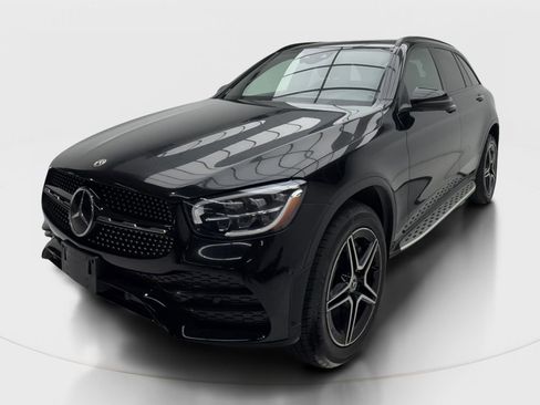 Used 2022 Mercedes-Benz GLC 300 image 4