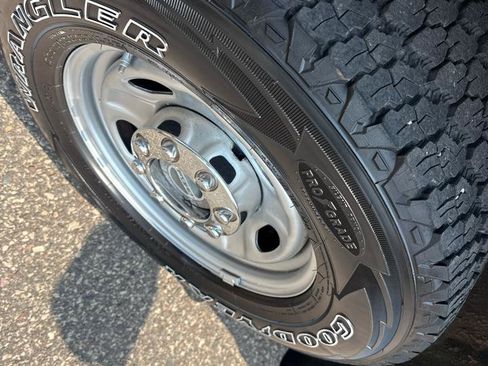 Used 2013 Ford F250 XL w/ PWR Equipment Group AWD/4WD image 8