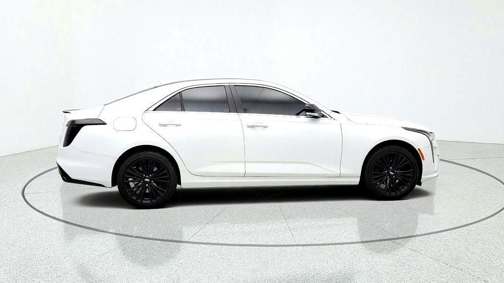 Used 2026 Cadillac CT4 Premium Luxury AWD/4WD image 4