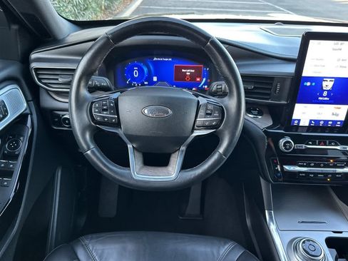 Certified 2023 Ford Explorer Platinum w/ Technology Package image 15