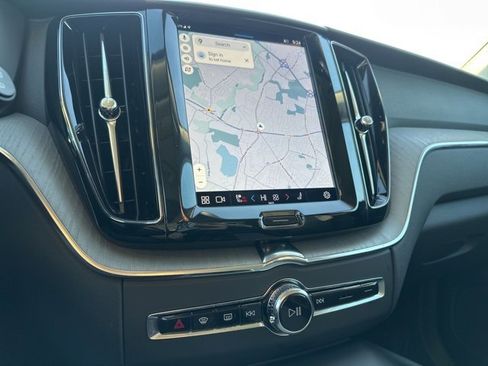 Certified 2025 Volvo XC60 B5 Plus image 23
