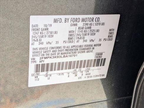 Used 2020 Ford Edge Titanium FWD image 22