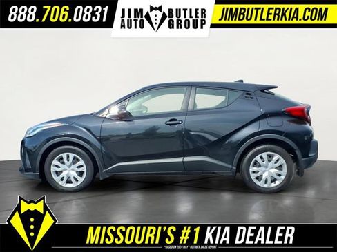 Used 2022 Toyota C-HR XLE FWD image 4