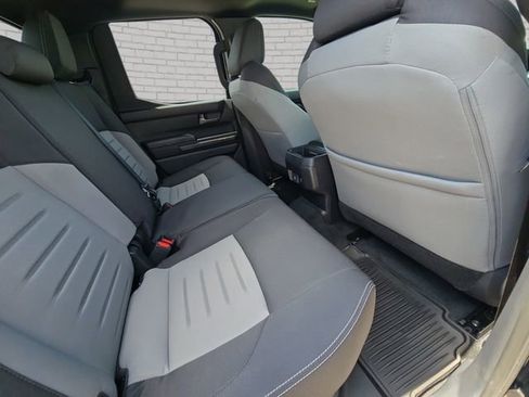 Used 2025 Toyota Tacoma TRD Sport w/ TRD Sport Upgrade Package AWD/4WD image 12