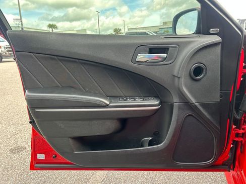 Used 2022 Dodge Charger R/T RWD image 9