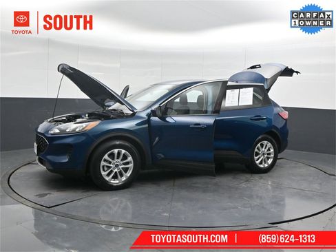 Used 2020 Ford Escape SE image 60