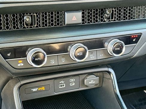 Used 2024 Honda CR-V EX image 15