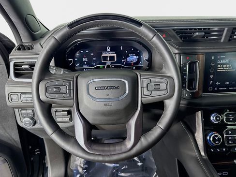 Certified 2023 GMC Yukon Denali Ultimate image 12