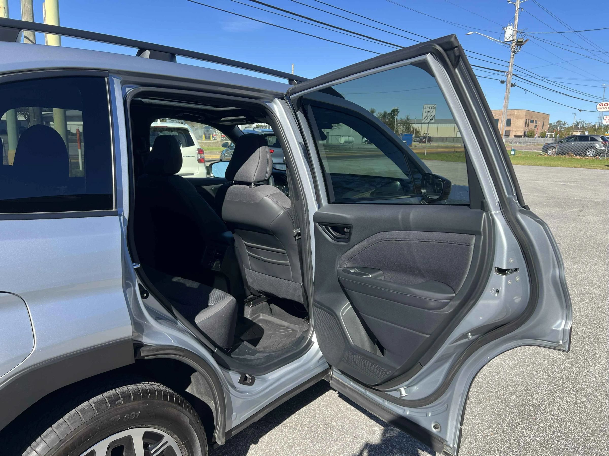 Used 2025 Subaru Forester Premium w/ Convenience Package #2 AWD/4WD image 18