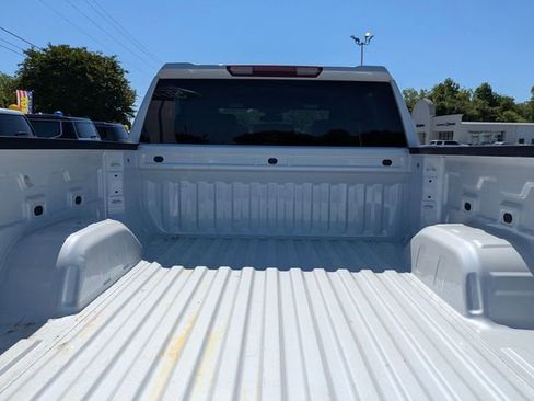 Used 2024 GMC Sierra 1500 SLT w/ SLT Premium Package AWD/4WD image 28