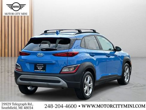 Used 2022 Hyundai Kona SEL w/ Convenience Package FWD image 4