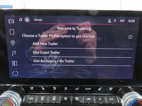 Used 2023 GMC Canyon Denali image 23