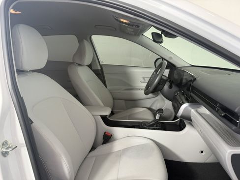 Used 2024 Hyundai Kona SEL FWD image 10