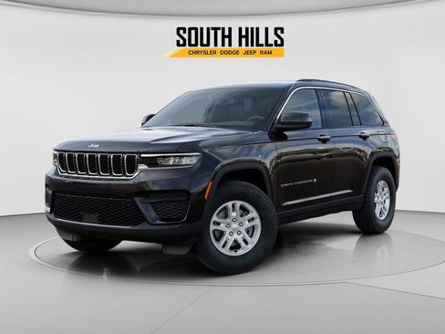 New 2025 Jeep Grand Cherokee Laredo AWD/4WD image 1