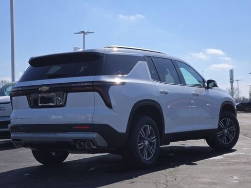 New 2026 Chevrolet Traverse LT w/ Driver Confidence Package FWD image 15