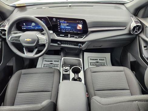New 2026 Chevrolet Equinox LT FWD image 10