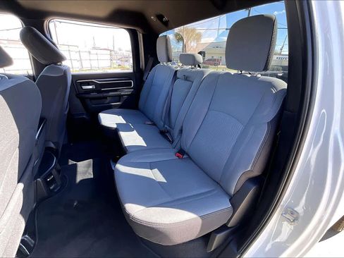 Used 2024 RAM 2500 Big Horn AWD/4WD image 19
