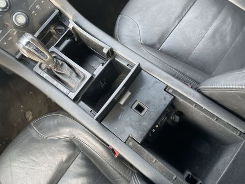 Used 2014 Ford Taurus SEL w/ Equipment Group 201A image 23