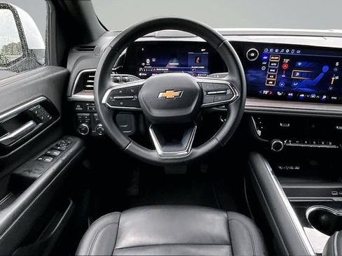 Used 2025 Chevrolet Tahoe LT AWD/4WD image 8