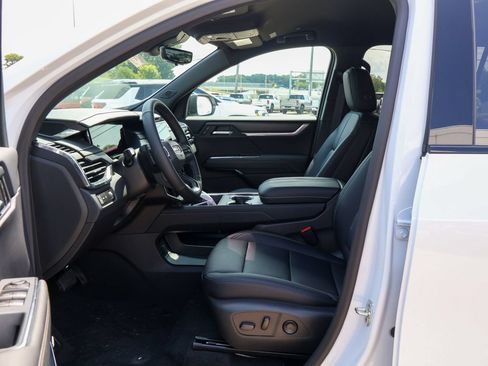 New 2027 GMC Acadia Elevation w/ Black Edition FWD image 7