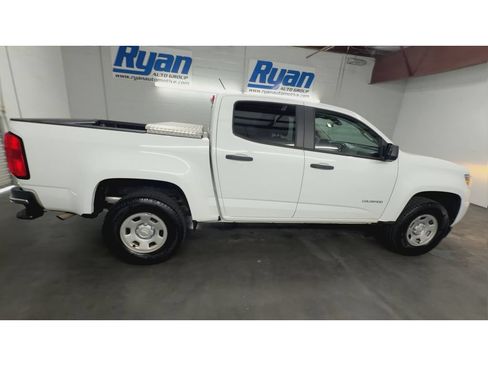 Used 2019 Chevrolet Colorado W/T w/ WT Convenience Package RWD image 9