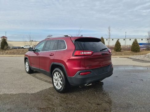 Used 2016 Jeep Cherokee Latitude w/ Comfort & Convenience Group image 9