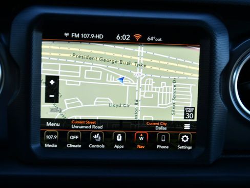 Used 2023 Jeep Wrangler Unlimited Rubicon 4xe w/ Cold Weather Group AWD/4WD image 17