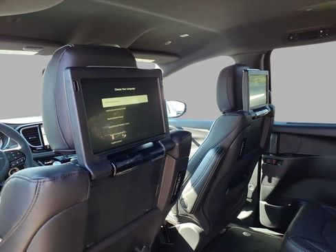 New 2026 Chrysler Pacifica Select image 29