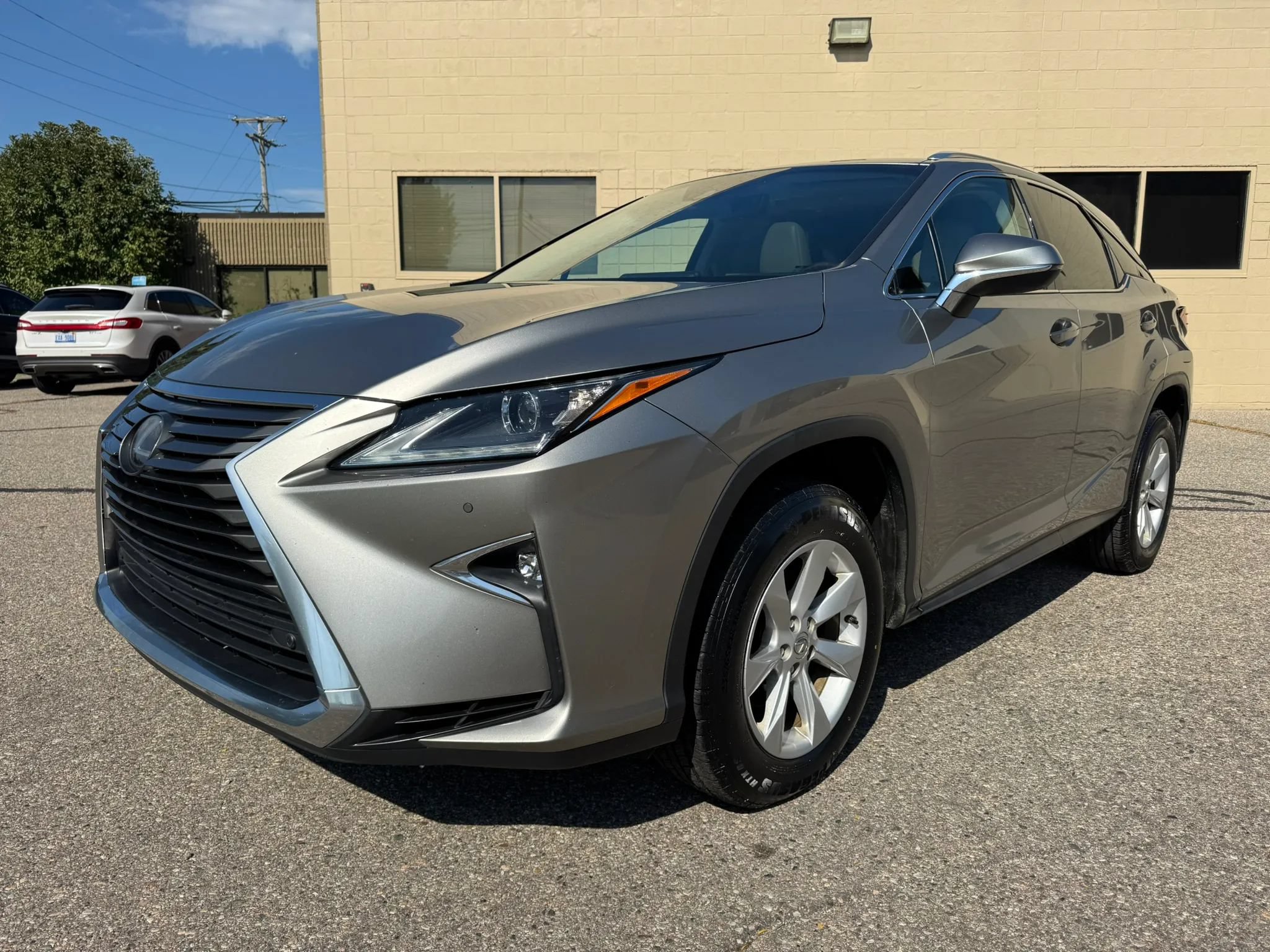 Used 2017 Lexus RX 350 AWD w/ Premium Package image 3
