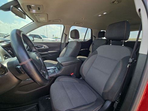 Used 2019 Chevrolet Traverse LT FWD image 15