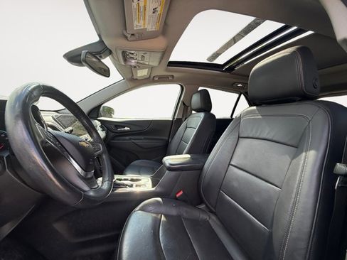 Used 2018 Chevrolet Equinox Premier AWD/4WD image 9