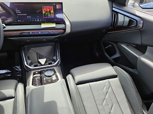 New 2025 BMW X3 xDrive30i w/ Premium Package image 17