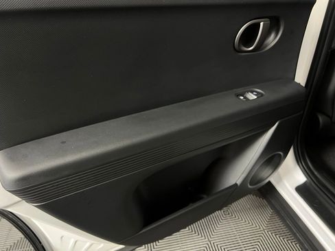 Used 2025 Hyundai Ioniq 5 SEL image 26