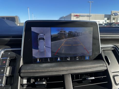 Used 2021 GMC Yukon AT4 w/ AT4 Premium Plus Package image 23