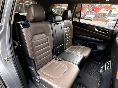 Certified 2024 Volkswagen Atlas SEL image 26