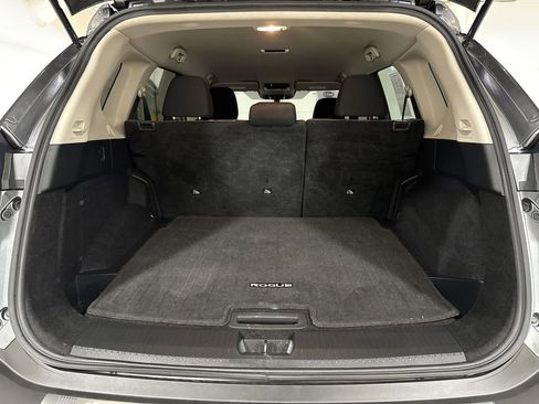 Used 2021 Nissan Rogue SV image 23