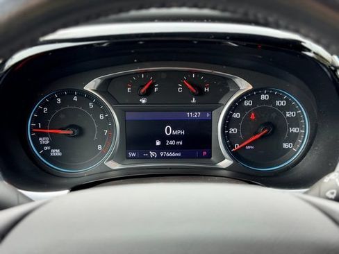 Used 2022 Chevrolet Traverse LT FWD image 10