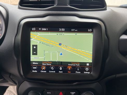 Used 2022 Jeep Renegade Latitude w/ Convenience Group image 18