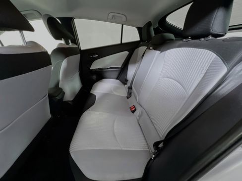 Used 2018 Toyota Prius Two image 29