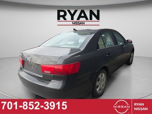 Used 2009 Hyundai Sonata GLS w/ Popular Equipment Pkg 2 FWD image 2