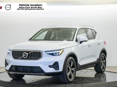 Certified 2025 Volvo XC40 B5 Core