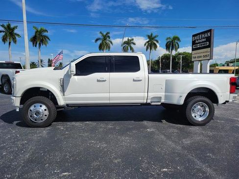 Used 2023 Ford F450 Lariat w/ Lariat Ultimate Package image 3