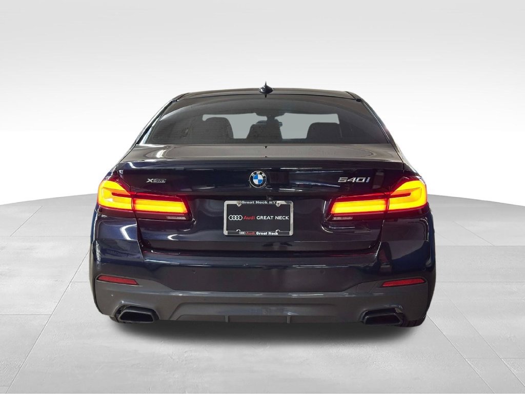 Used 2021 BMW 540i xDrive w/ M Sport Package AWD/4WD image 37