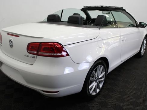 Used 2013 Volkswagen Eos Komfort FWD image 8