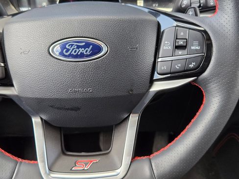 Used 2025 Ford Explorer ST AWD/4WD image 23