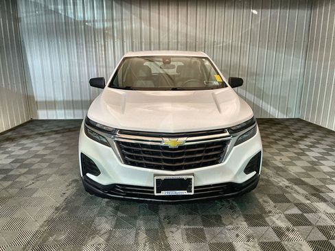 Used 2024 Chevrolet Equinox LS image 3