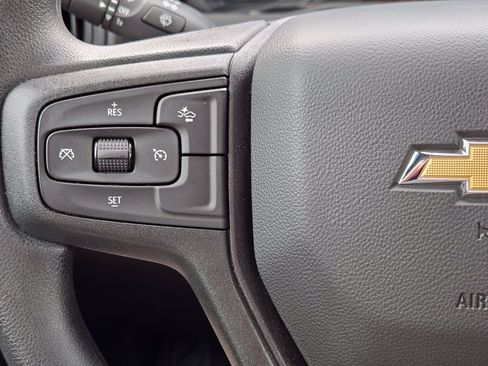 Used 2025 Chevrolet Silverado 1500 Custom AWD/4WD image 33