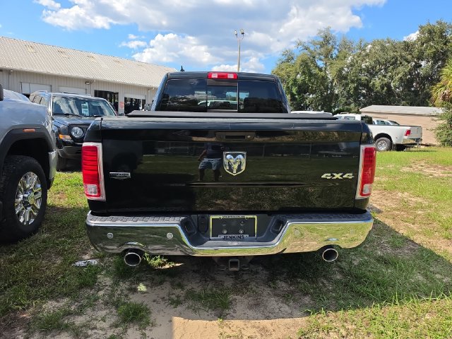 Used 2017 RAM 1500 Laramie w/ Convenience Group AWD/4WD image 4
