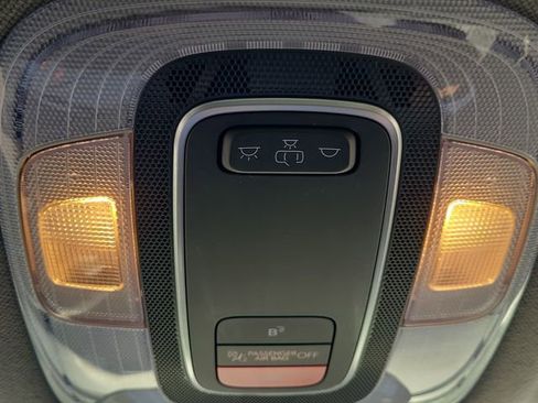 Used 2024 Hyundai Elantra SEL image 19