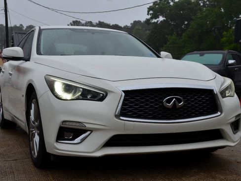 Used 2018 INFINITI Q50 Luxe RWD image 4